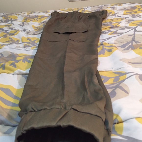 Sage green pants - Picture 4 of 4