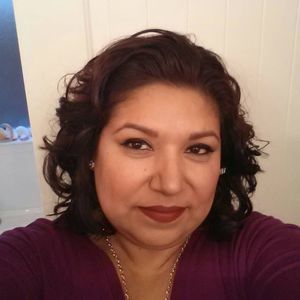 Meet your Posher, Raquel
