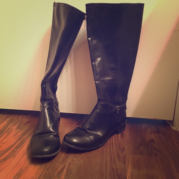 Black boots