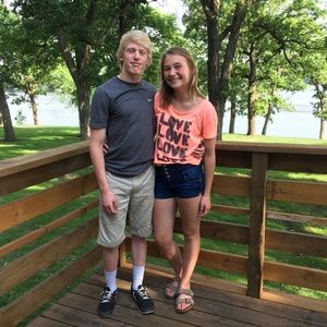 Meet your Posher, Adison