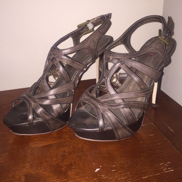Brown leather high heals -3"