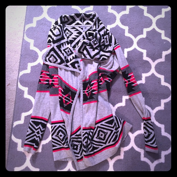 Charlotte Russe Tops - Beautiful black,red and gray cardigan