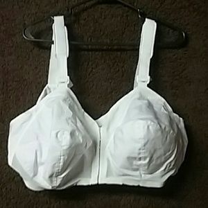 white Exquisite Form bra in 48 C