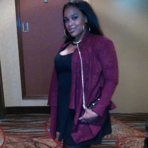 Meet your Posher, Danielle