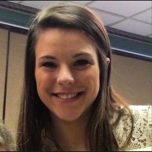 Meet your Posher, Abby