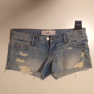 New Hollister  distressed shorts