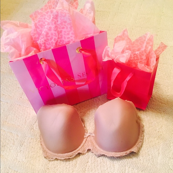 Victoria's Secret "Dream Angels Lined Demi" Bra