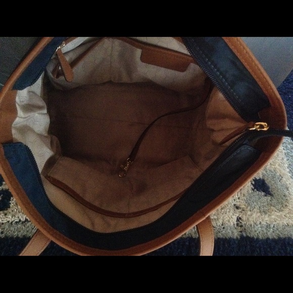 AUTH Michael Kors Kempton Nylon Tote - Picture 3 of 6