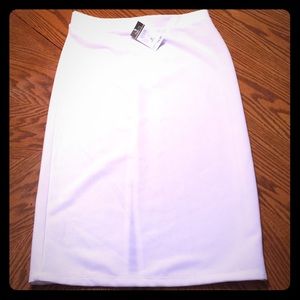 White skirt sz med