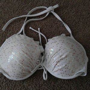 VS !