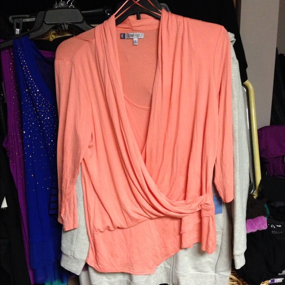 Jennifer Lopez Tops - ⛔️💲✂️🆕👚peach top👚🆕⛔️💲✂️