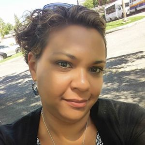 Meet your Posher, Tesia