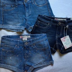 Shorts Free planet brand / kids 3 for 20