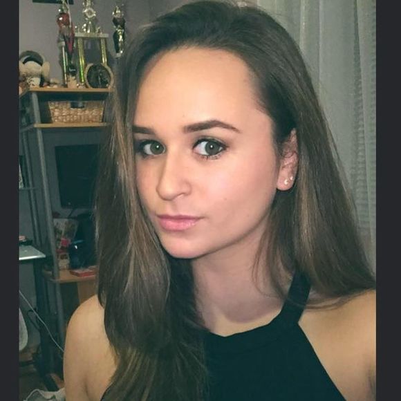 Meet your Posher, Victoria