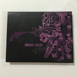 Discontinued Urban decay ammo shadow box pallet!