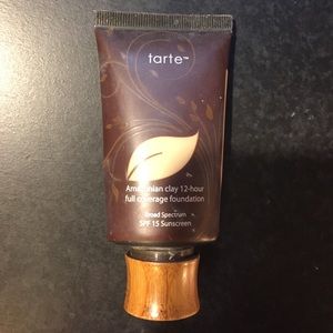 Tarte Amazonian clay liquid foundation