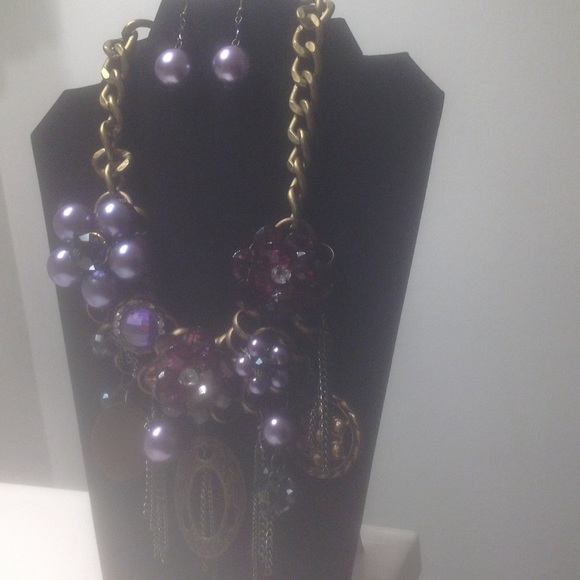 Spectacular, Bulky Purple Floral Necklace Set