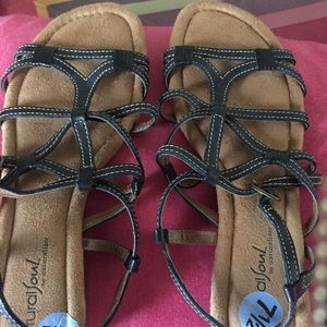 Casual black sandals