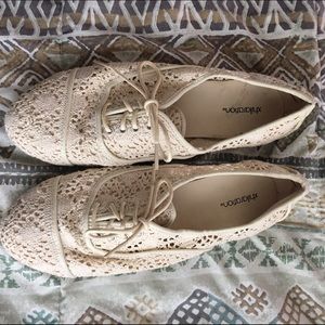 creme crochet shoes