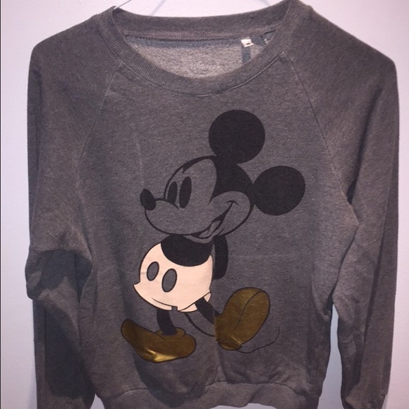 Mickey mouse shirt long sleeve😊