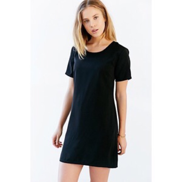 LAST CHANCE Urban Outfitters Black Shift Dress