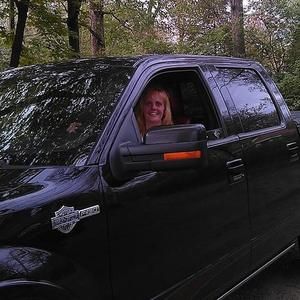 Meet your Posher, Bobbie