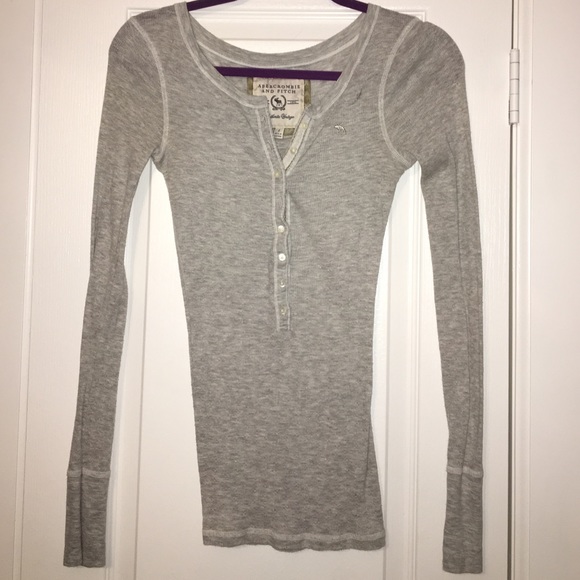 Abercrombie & Fitch Gray Long Sleeve Top