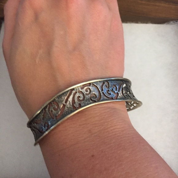 Silpada B2082 Wavy Bangle Bracelet - Picture 3 of 4