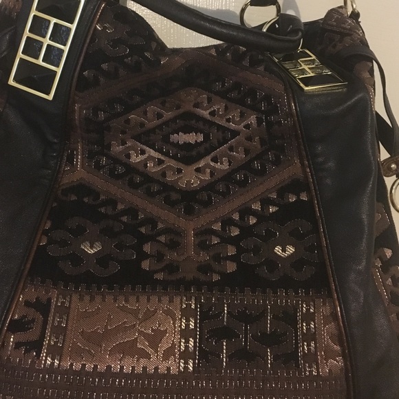 Shoulder strap/handles bag - Picture 2 of 3