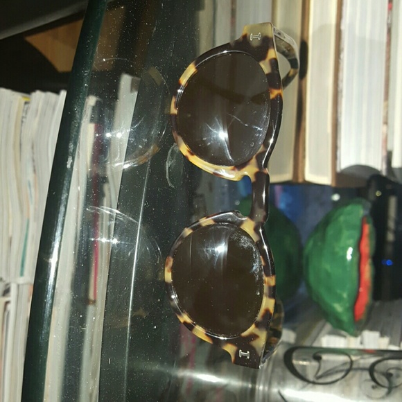 Authentic Illesteva Leonard tortoise shell sunnies