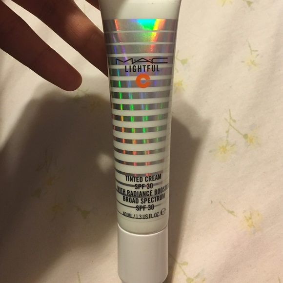 Mac lightbulb tinted cream, spf 30