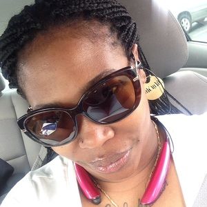 Meet your Posher, Myisha