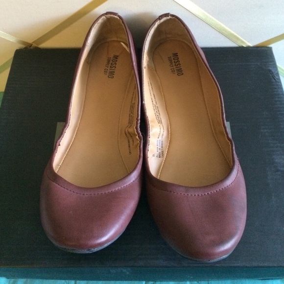 Cognac ballet flats