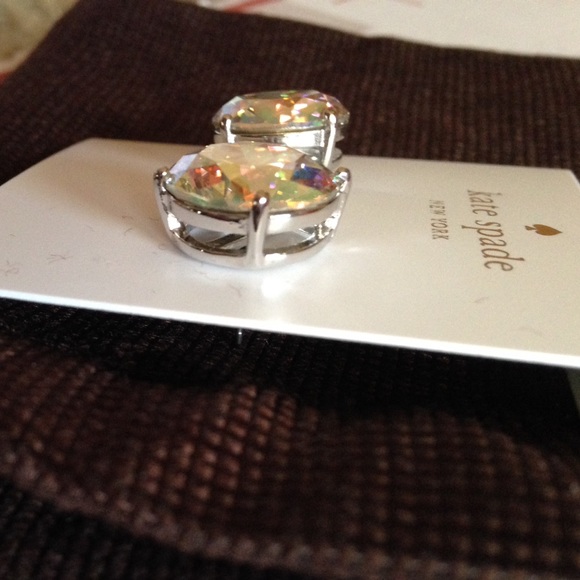 Kate Spade lg clear gumdrop earrings NWT - Picture 3 of 3