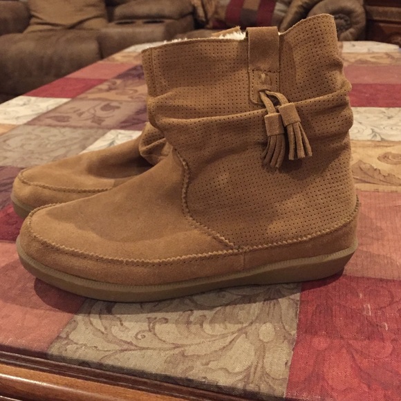 Tan boots