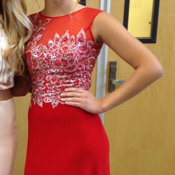 Red WINK Prom Dress, size 6