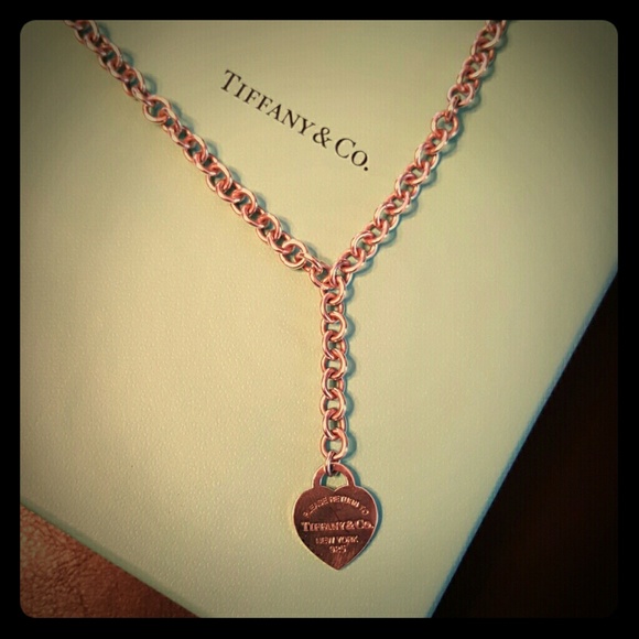 Tiffany & Co drop heart-return to Tiffany necklace