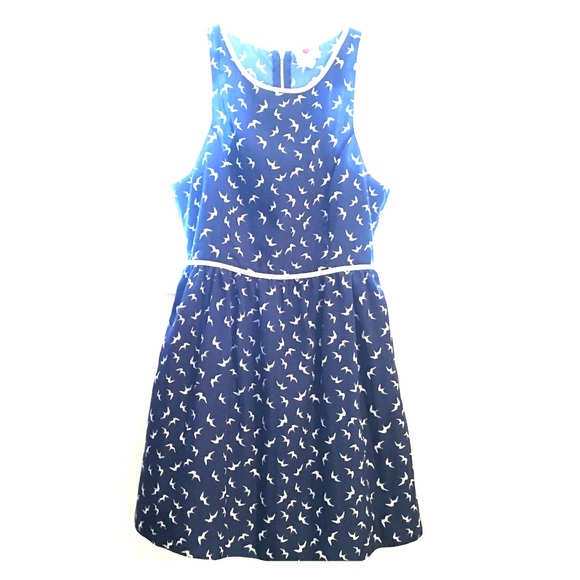 Cute blue dress!