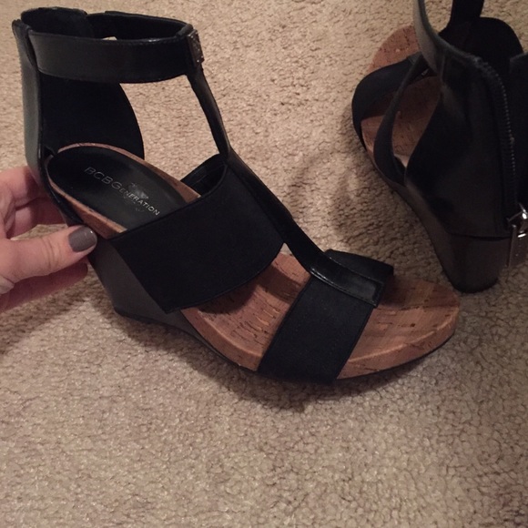 BCBG wedges worn once 8.5