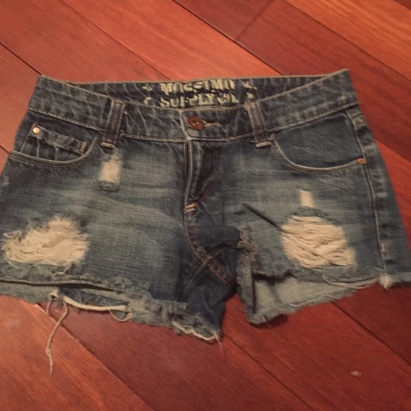 Missimo supply Pants - Distressed shorts