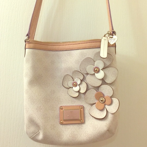 Guess crossbody