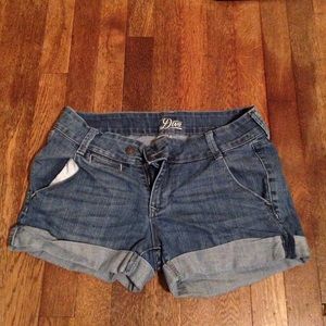 Old Navy Diva Jean Shorts