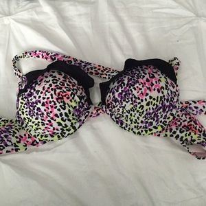 Victoria Secret Bikini. TOP ONLY.