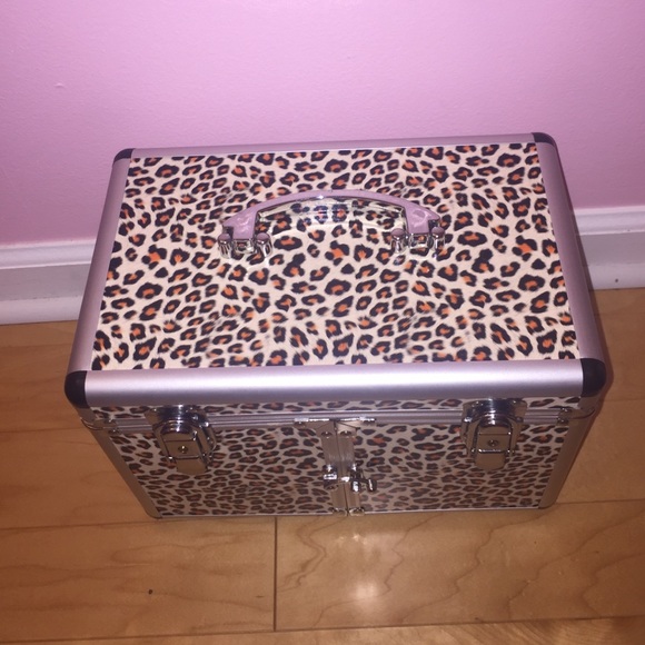 Jewelry - Jewelry storage