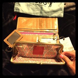 ❤️SOLD❤️Hobo international Rachel wallet BNWT!