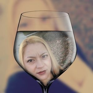 Meet your Posher, Carmen