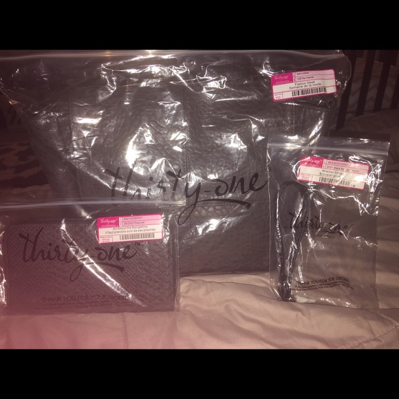 Thirty One Fashion Week Purse and Benjamin Wallet