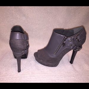 G by guess grey booties unworn