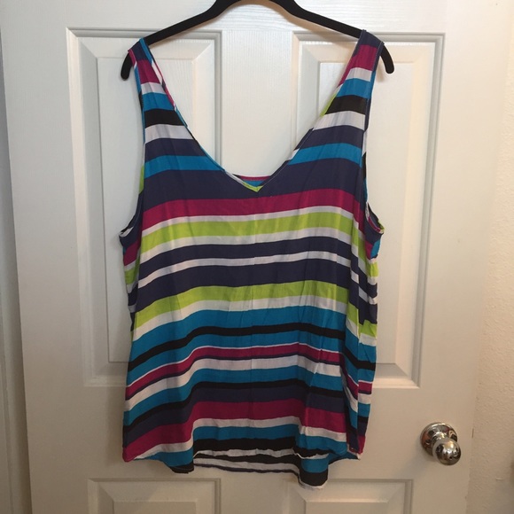 Bright Color Striped Boat & V-Neck Tank Top - Picture 4 of 4