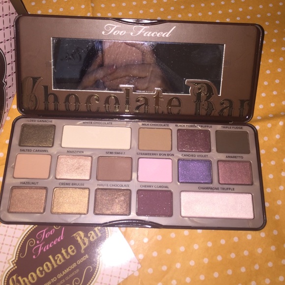 Too Faced Chocolate Bar - Picture 3 of 4